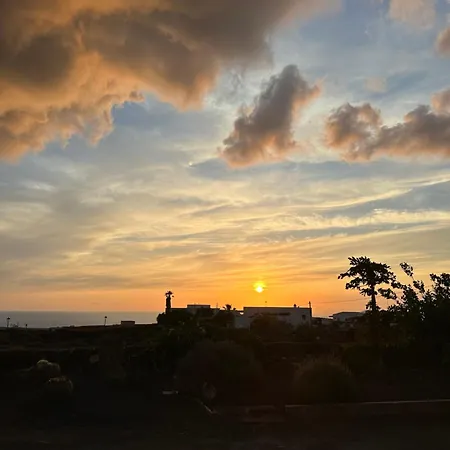 Hébergement de vacances Con Terraza Y Jardin *
