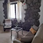 Con Terraza Y Jardin Vakantiehuis