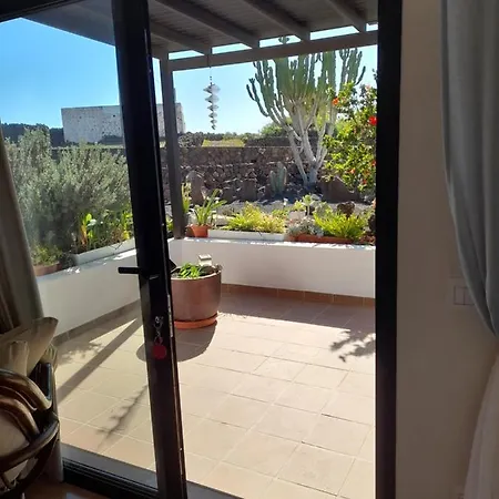 度假居 Con Terraza Y Jardin *