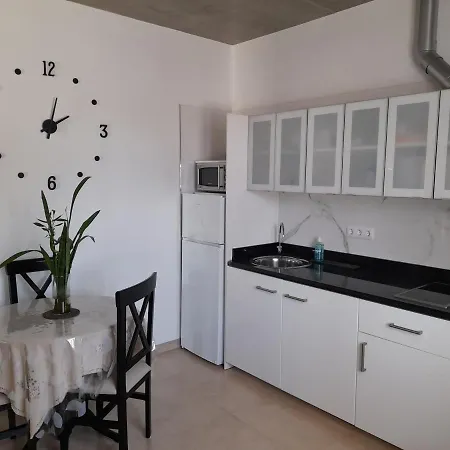 Con Terraza Y Jardin Vakantiehuis Las Breñas