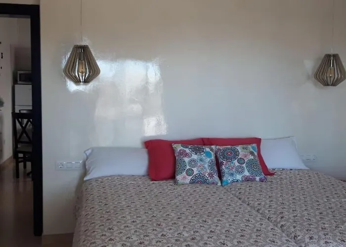 Vakantiehuis Con Terraza Y Jardin